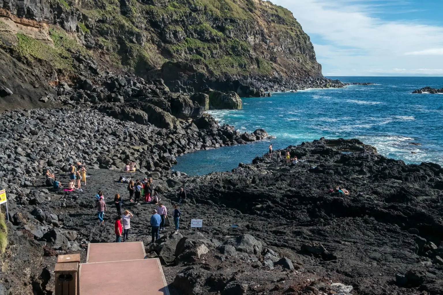 Ponta Da Ferraria